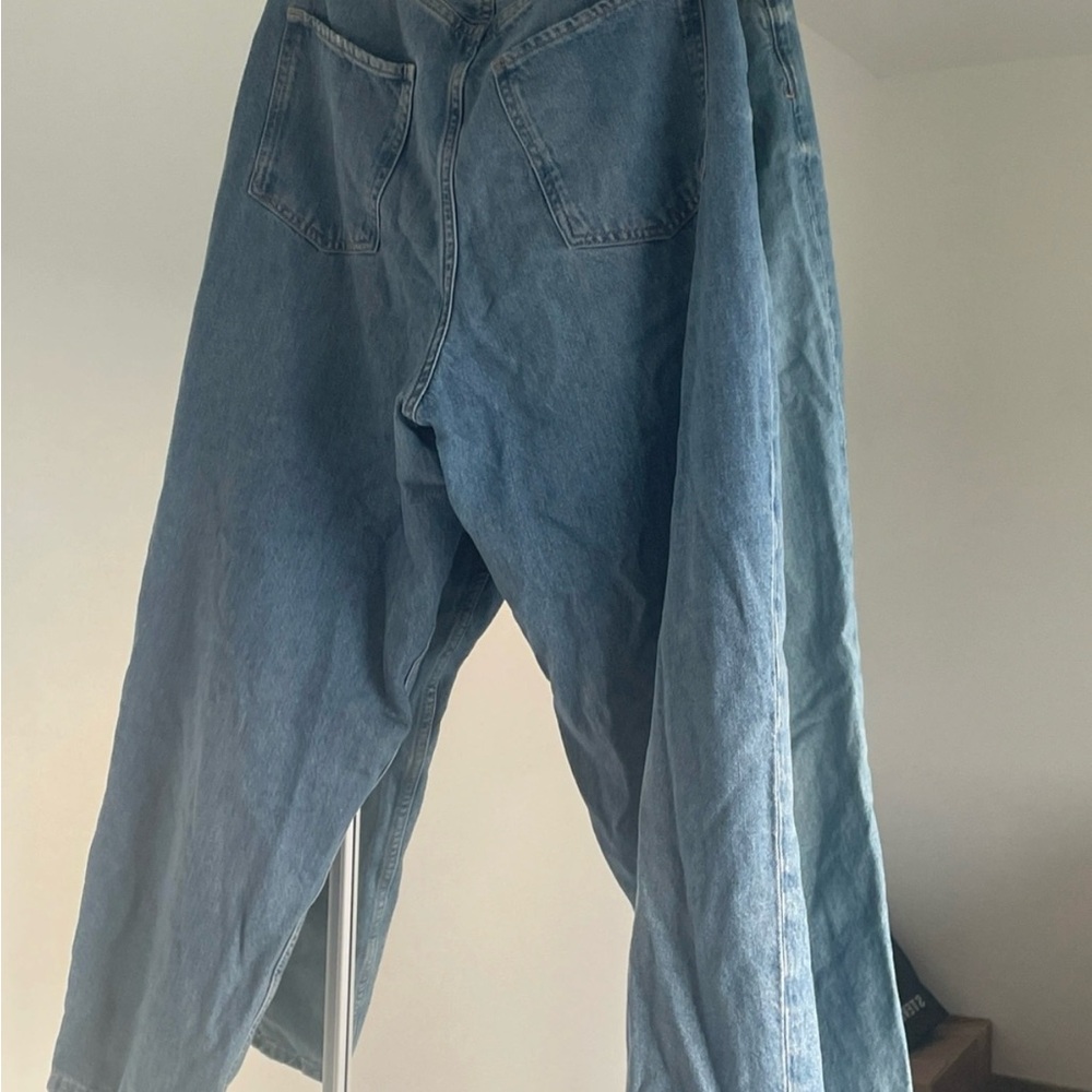 Straight leg Blue Jeans